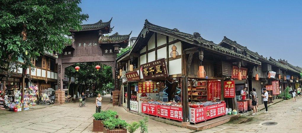 爱情里患得患失的三大生肖女，越怕失去越会失去